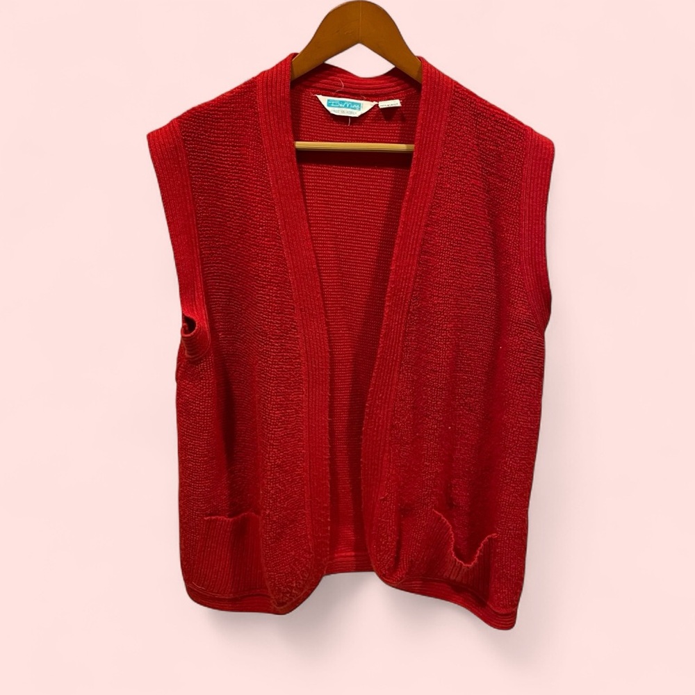 Vintage 60’s-70’s Mr. Rogers vibes red fuzzy open front sweater vest pockets